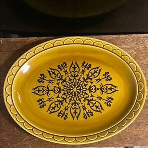 Mustard yellow Serving Platter with Black Medallion 1960-1970
